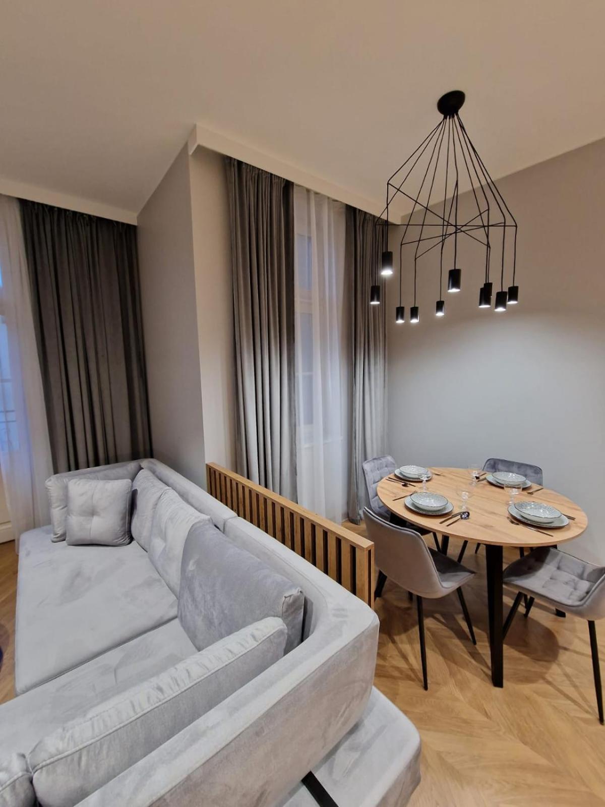Apartamenty Sebastiana Krakow Ngoại thất bức ảnh